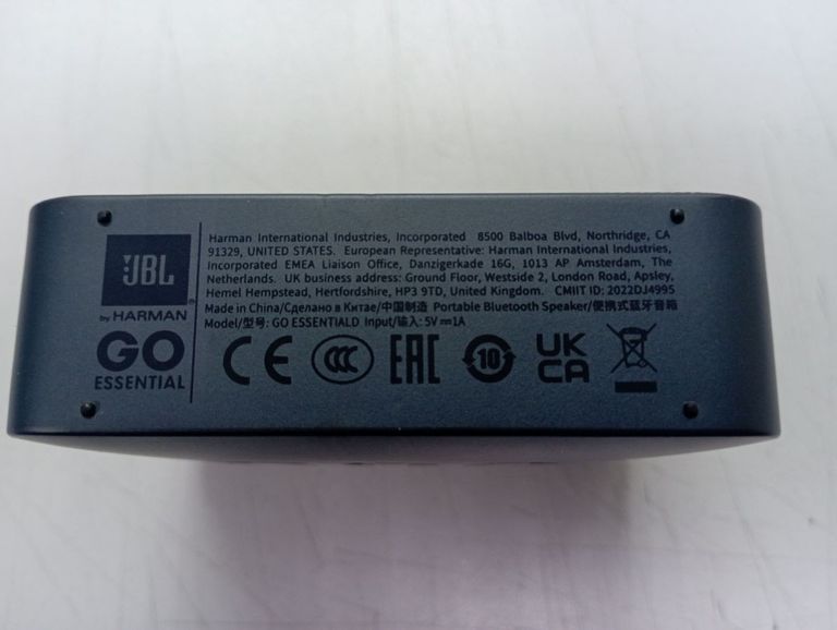 Дешево Jbl go essential з ломбарду