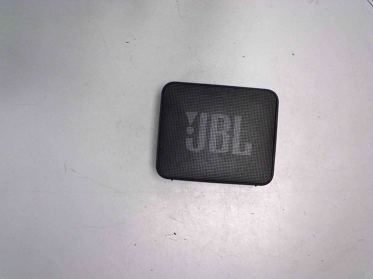 Купить Jbl go essential Б/У