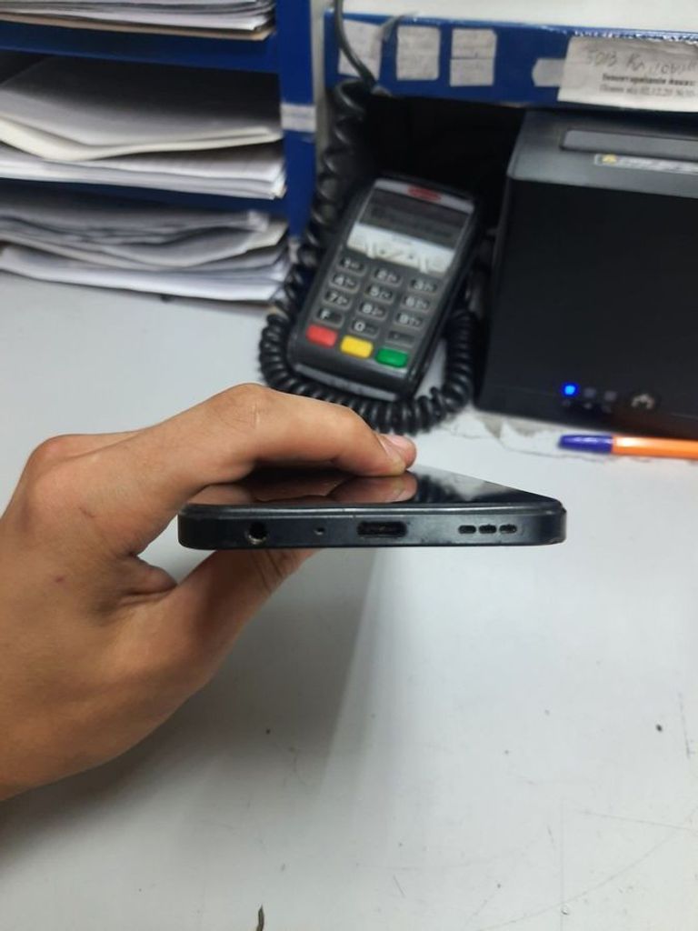 Купити Oppo a77 6/128gb Б/У