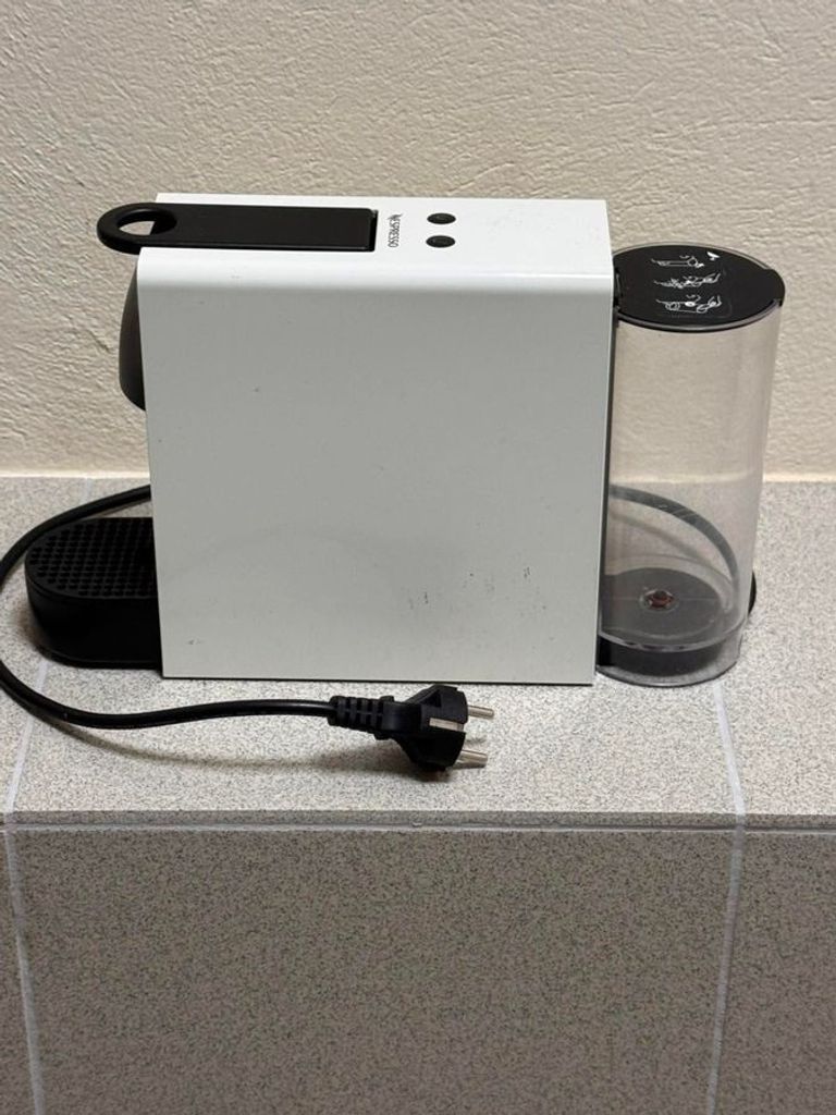 Купити Krups nespresso essenza mini xn110b Б/У