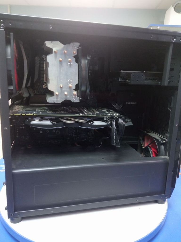 Дешиво Пк intel core i7-8700k/ram 8 gb/hdd 4000 gb/ssd 250 gb/nvidia gtx 1070 ti (geforce) 8gb gddr5 256bit с ломбарда