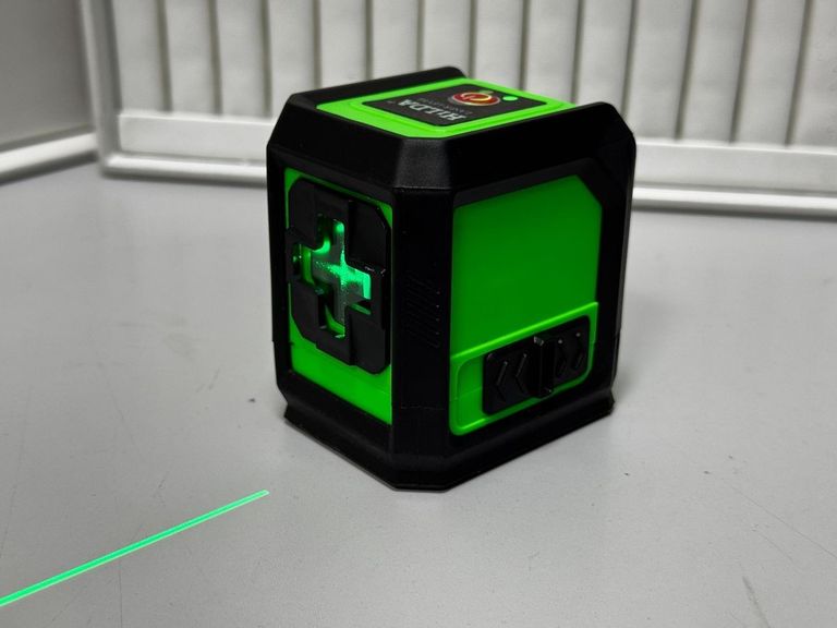 Оголошення Hilda laser level Б/У