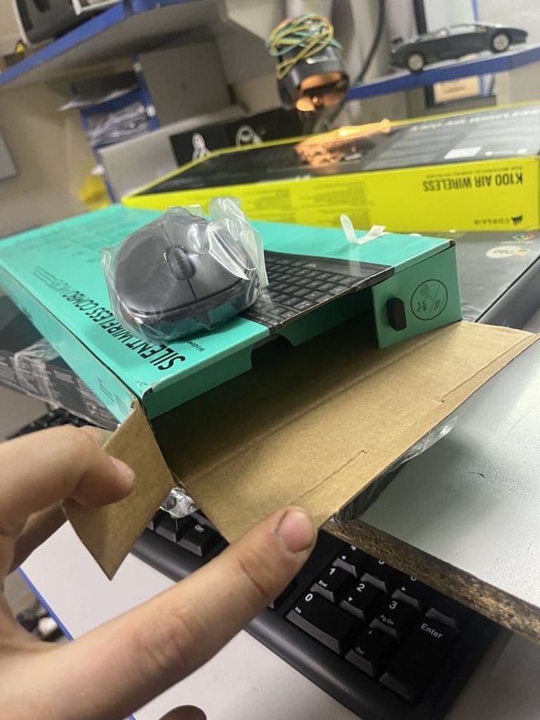 Объявление Logitech mk295 silent wireless combo Б/У