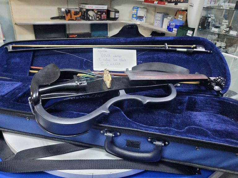 Распродажа Gewa e-violine 4/4, продавец Техноскарб