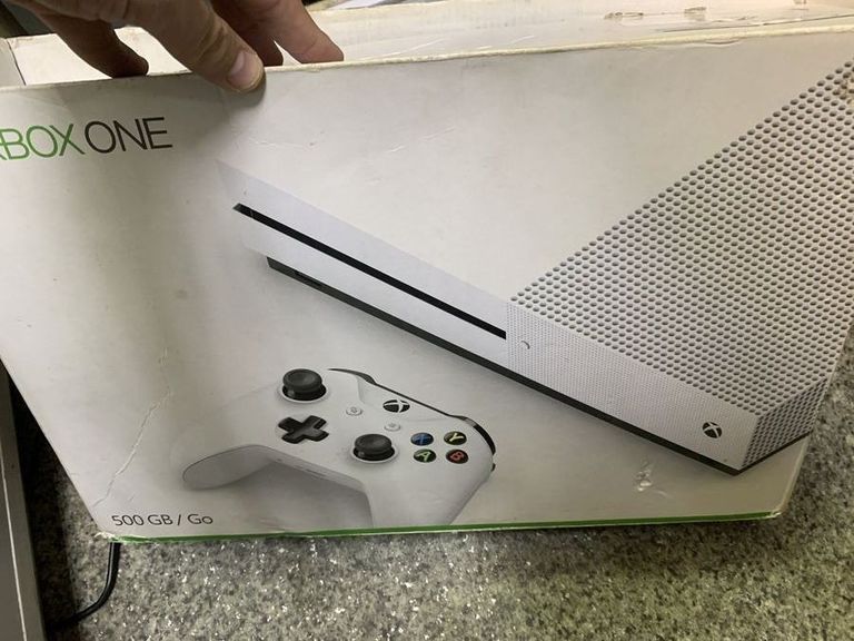 Дешиво Microsoft Xbox One S 500GB с ломбарда