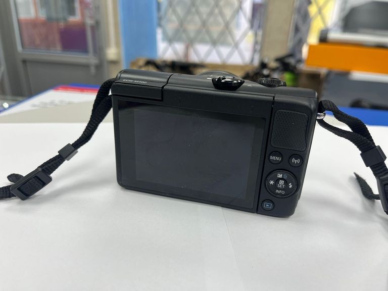 Canon eos m100 canon ef-m 15-45mm f/3.5-6.3 is stm zoom Код:01-200811594. Зображення 5