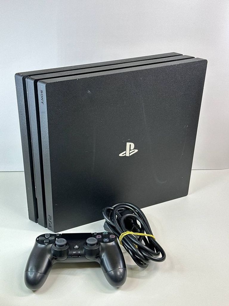 Купити Sony playstation 4 pro Б/У