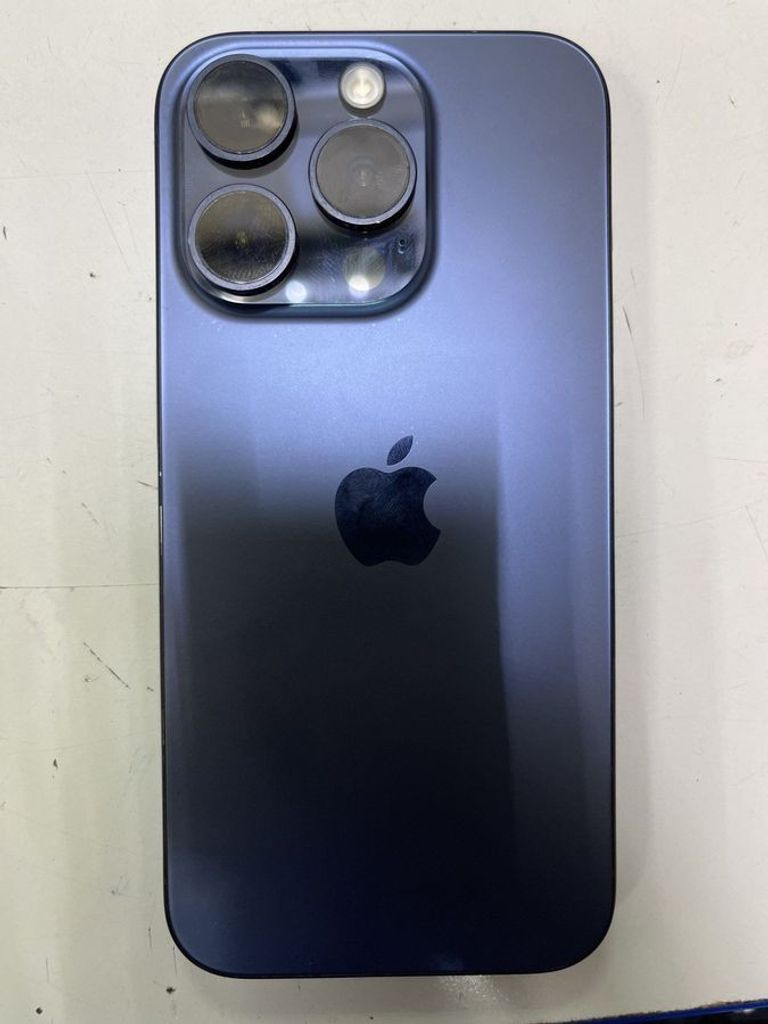 Купить Apple iphone 15 pro 128gb esim Б/У