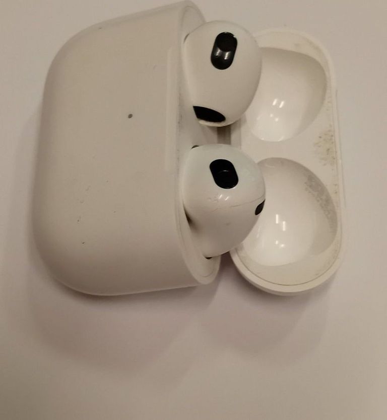 Дешево Apple airpods 3rd generation з ломбарду