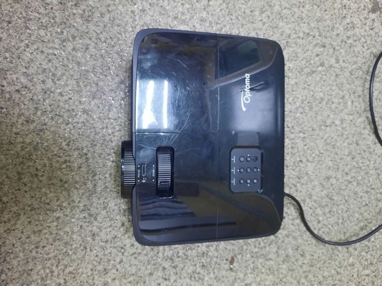 Дешево Optoma W334e (E1P1A1YBE1Z2) з ломбарду