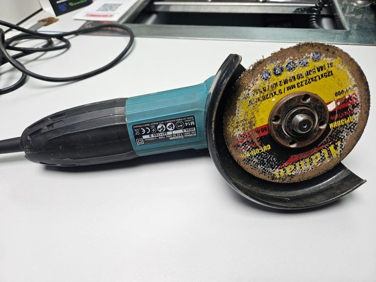 Купити Makita GA5030R Б/У