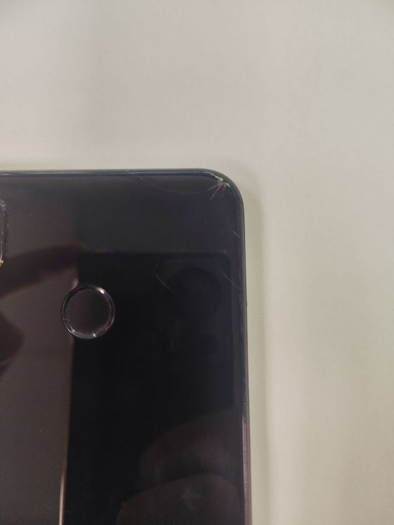 Дешиво Huawei p20 lite 4/64gb с ломбарда