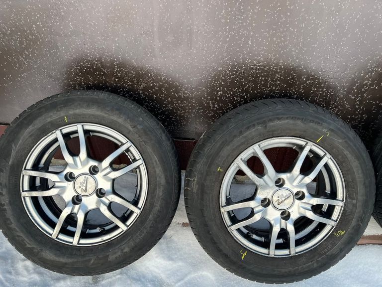 Дешево Wail з ломбарду