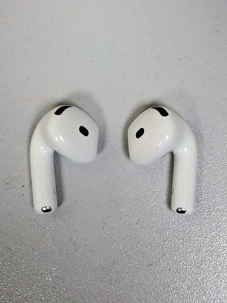 Розпродаж Apple airpods 4, продавець Техноскарб