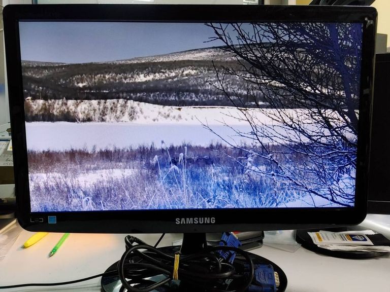 Купити Samsung s19a100n Б/У