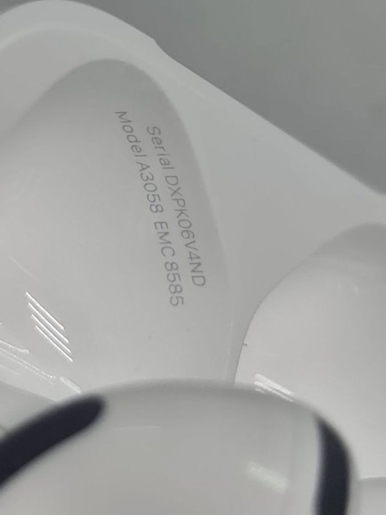 Дешиво Apple airpods 4 с ломбарда