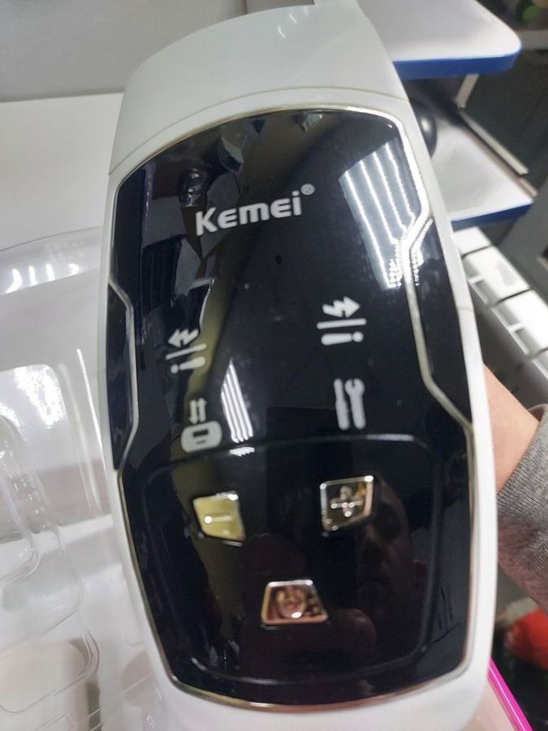 Дешиво Kemei KM-6812 с ломбарда