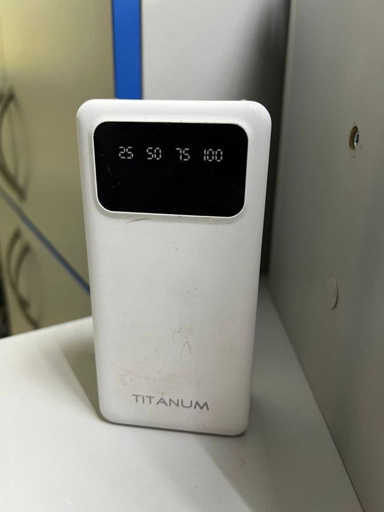 Купити Titanum ol03 30000mah Б/У