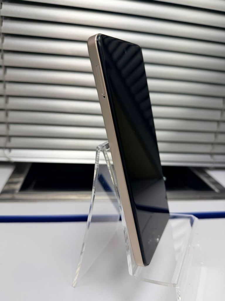 Дешево Infinix smart 8 2/64gb з ломбарду