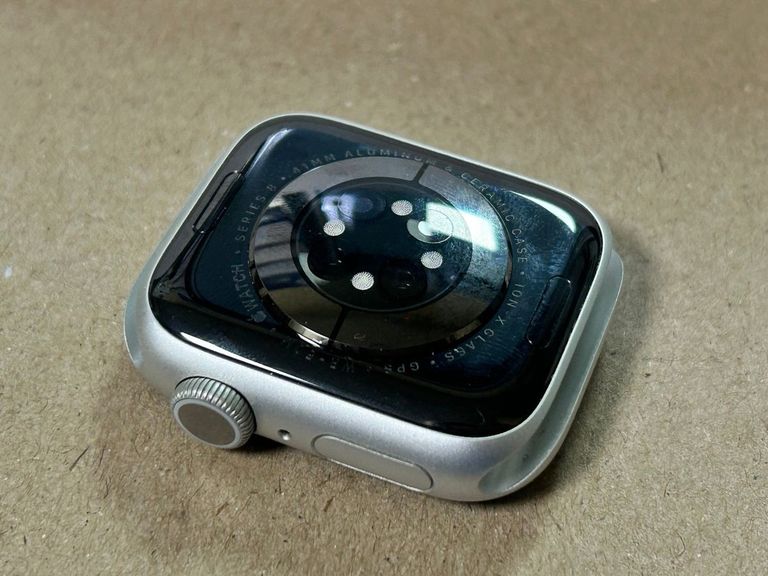 Оголошення Apple watch series 8 gps 41mm aluminum case Б/У