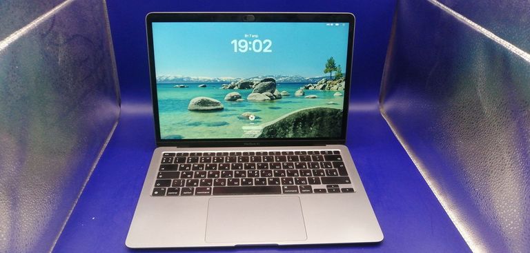 Дешево Apple MacBook Air 13'' Late 2020 з ломбарду