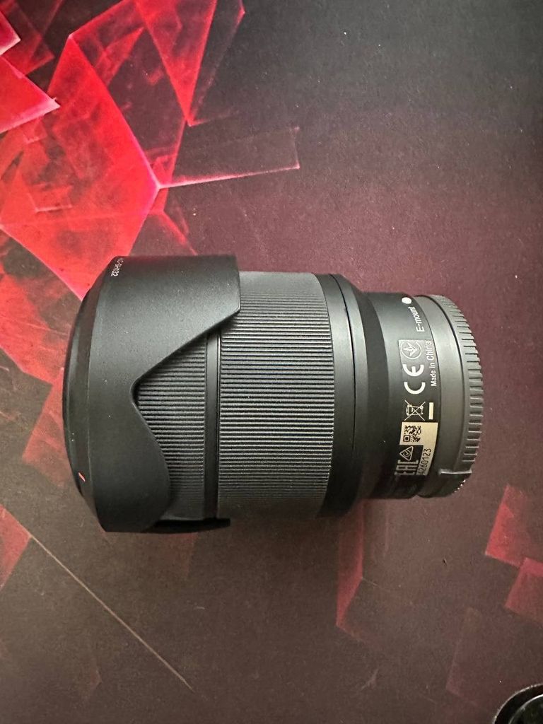 Оголошення Об'єктив sony 28-70 fe 3.5-5.6 Б/У