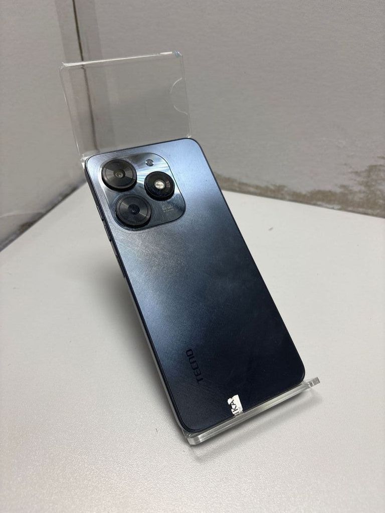 Дешиво Tecno spark go 2024 4/128gb с ломбарда