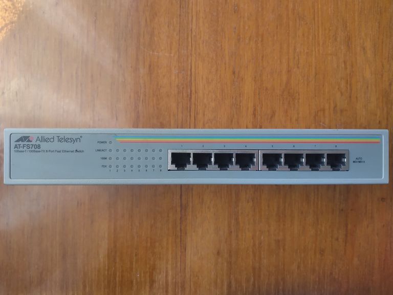 Купити Allied Telesys (Allied Telesis) AT-FS708 Б/У