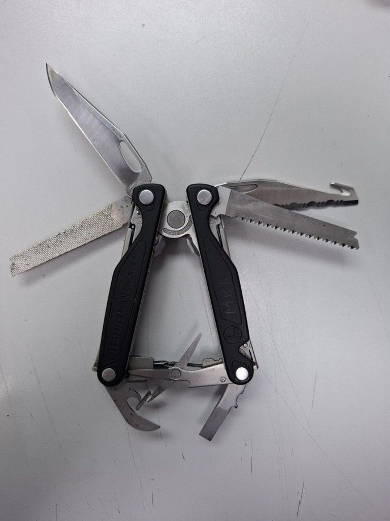 Дешиво Leatherman charge plus с ломбарда