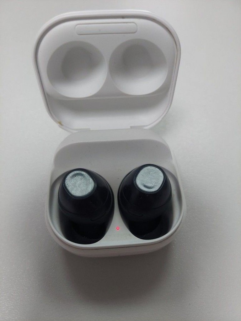 Дешиво Samsung galaxy buds fe с ломбарда