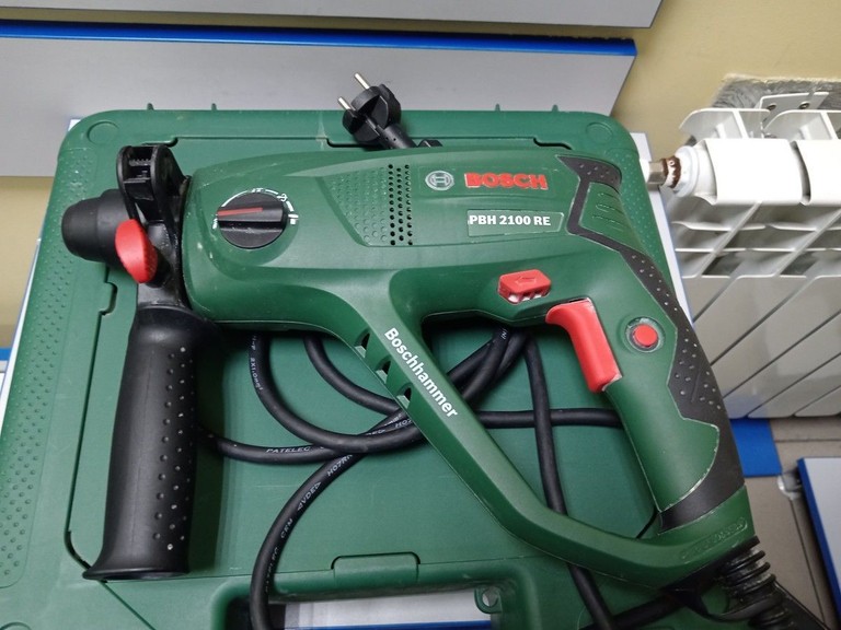 Дешево Bosch pbh 2100 re з ломбарду