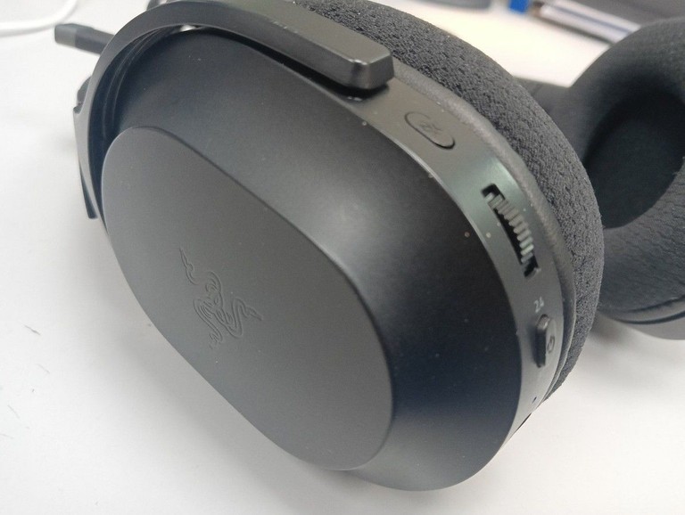 Оголошення Razer barracuda x Б/У