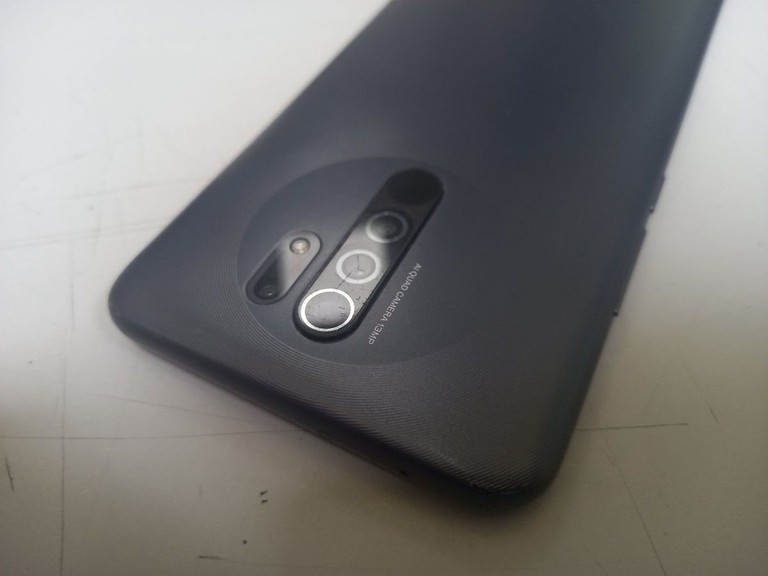 Дешево Xiaomi redmi 9 3/32gb з ломбарду
