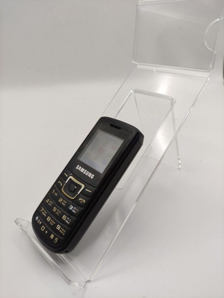 Розпродаж Samsung e1100, продавець Техноскарб
