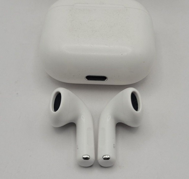 Оголошення Apple airpods 4 Б/У