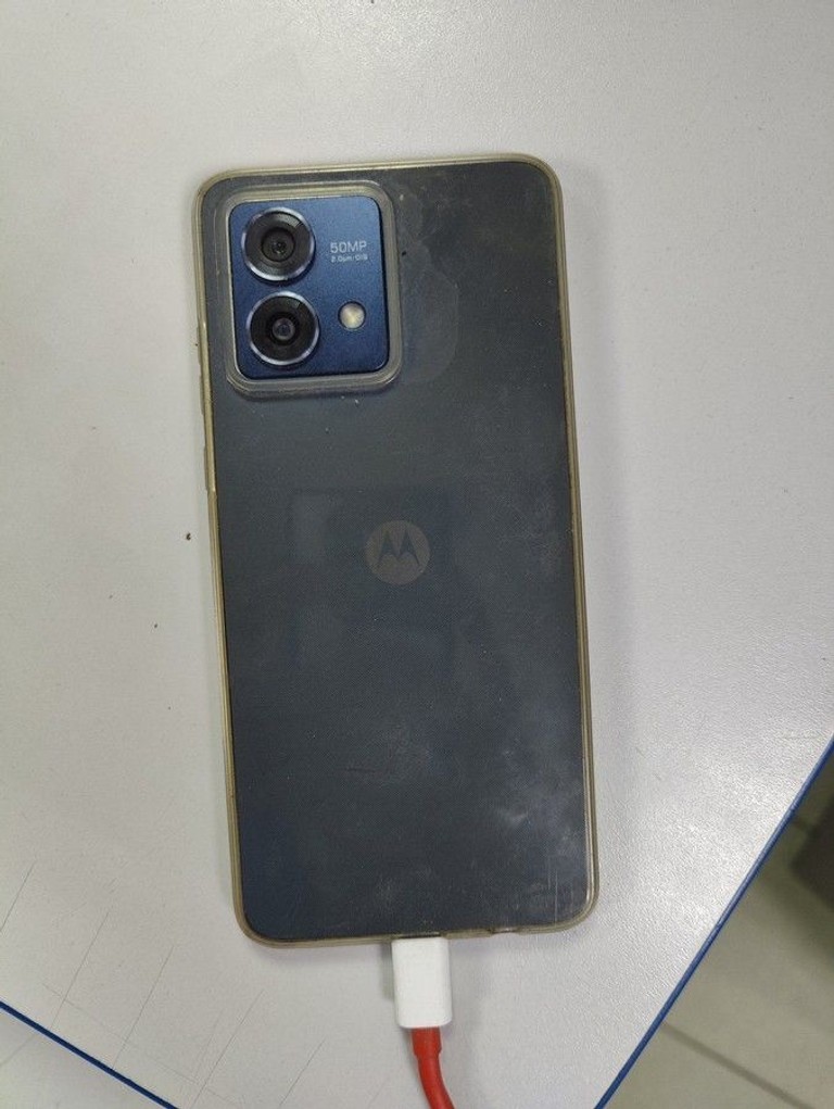 Дешево Motorola moto g84 8/256gb з ломбарду