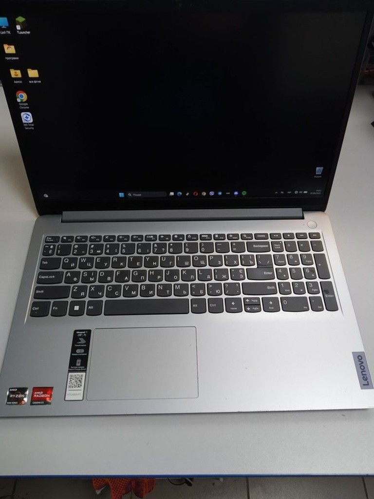 Дешево Lenovo 15/ryzen 5 5500u ddr4/8gb ddr4/hdd *відсутній/ssd 512 gb/*інтегрована з ломбарду