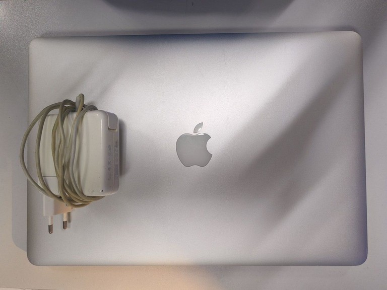 Купить Apple macbook pro a1398 15,4" core i7 2.2ghz/ram 16gb/ssd256gb/intel iris pro Б/У