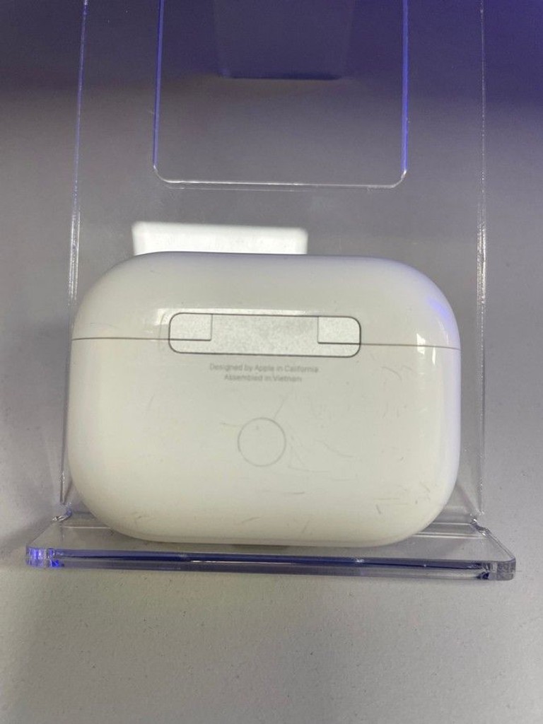 Оголошення Apple airpods pro 2nd generation with magsafe charging case usb-c Б/У