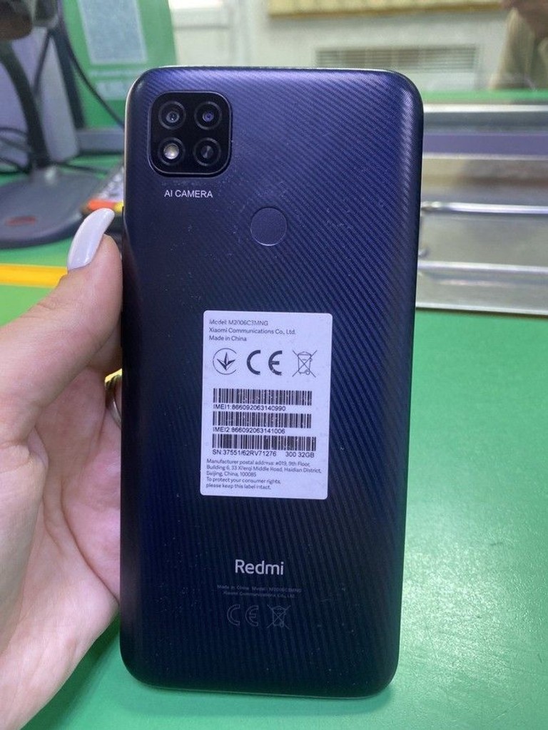Дешево Xiaomi redmi 9c nfc 2/32gb з ломбарду