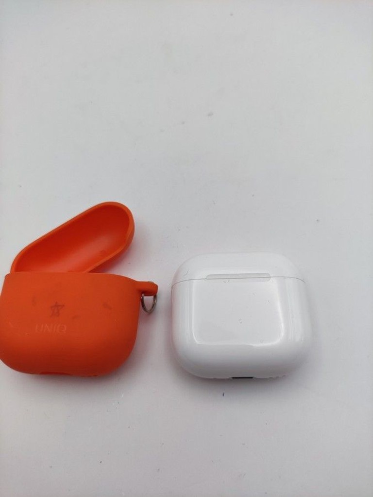 Apple airpods 4 with active noise cancellation Код:01-201086328. Зображення 5