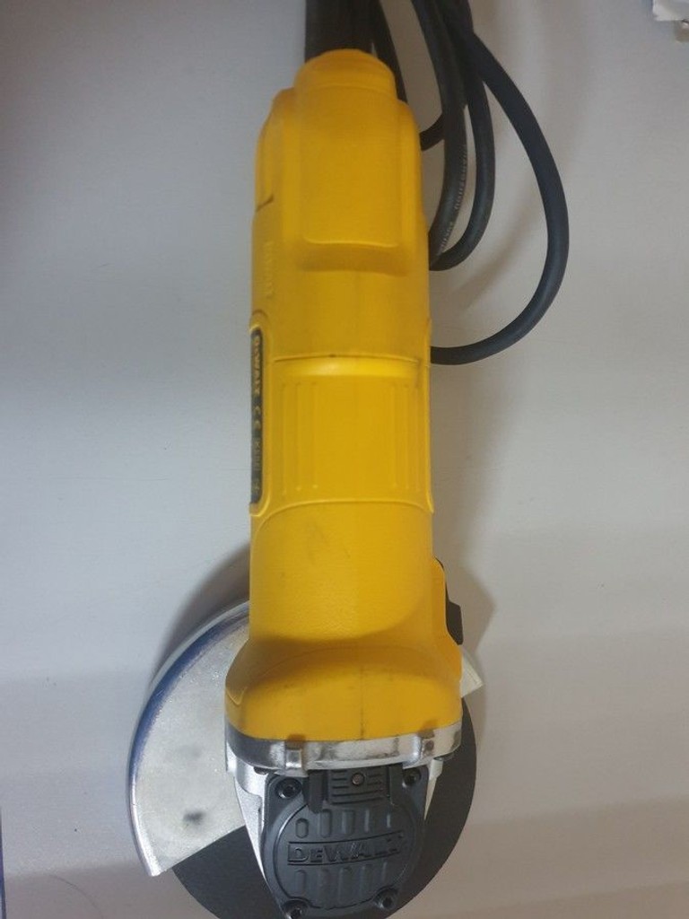 Дешиво Dewalt DWE4057 с ломбарда