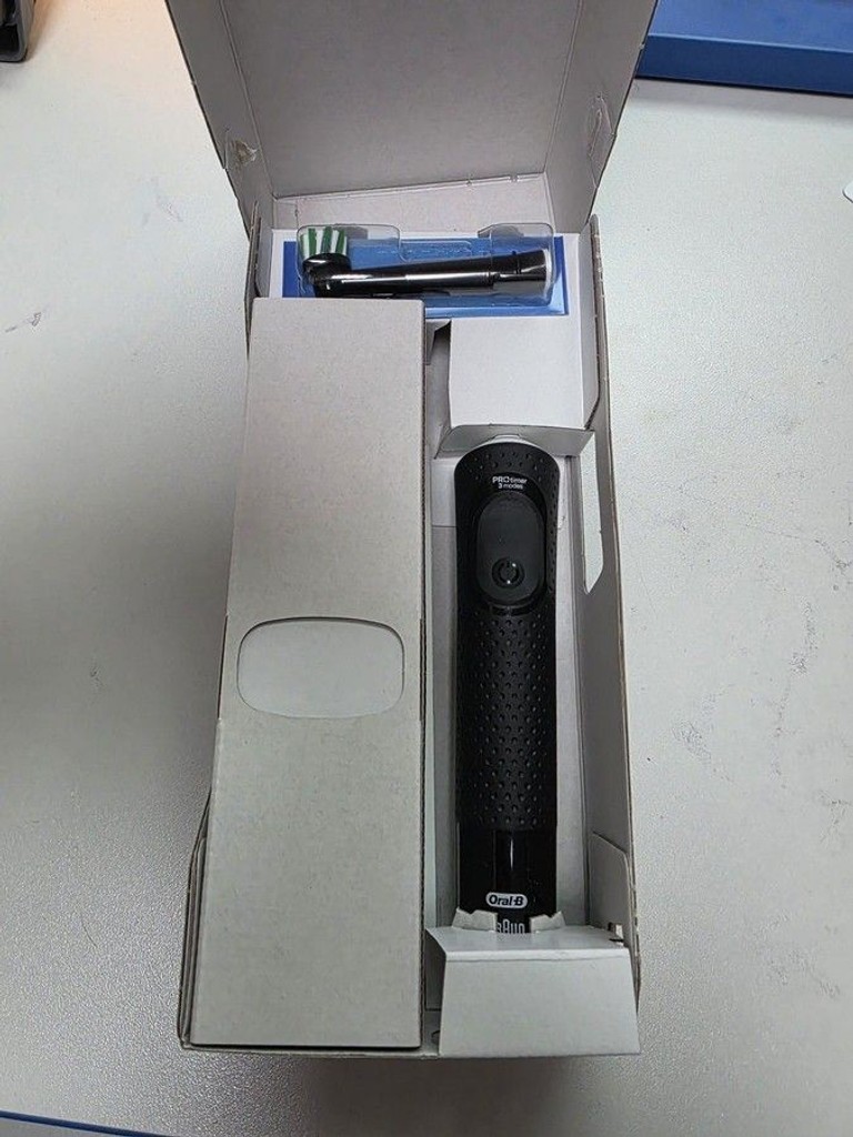 Купити Oral-b Vitality D103 PRO Protect X Clean D103.413.3 Black Б/У
