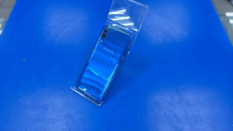 Купить Samsung galaxy a50 sm-a505fn 4/64gb Б/У
