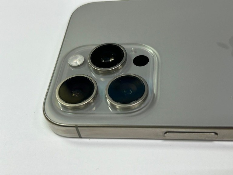 Apple iphone 15 pro max 256gb Код:01-201138797. Изображение 11