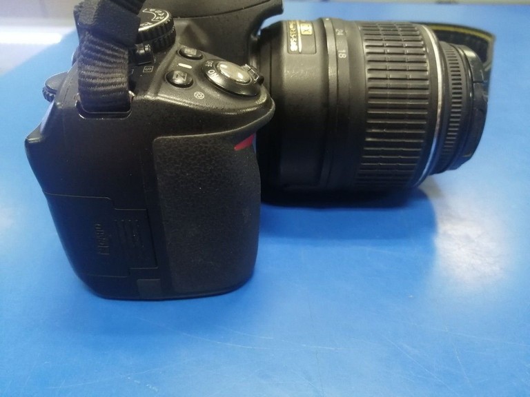 Nikon d3100 kit / af-s nikkor 18-55mm f:3,5-5,6g vr dx Код:01-201164870. Изображение 7