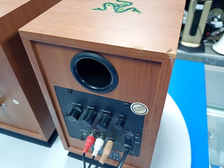 Дешиво Sven sps-699 с ломбарда
