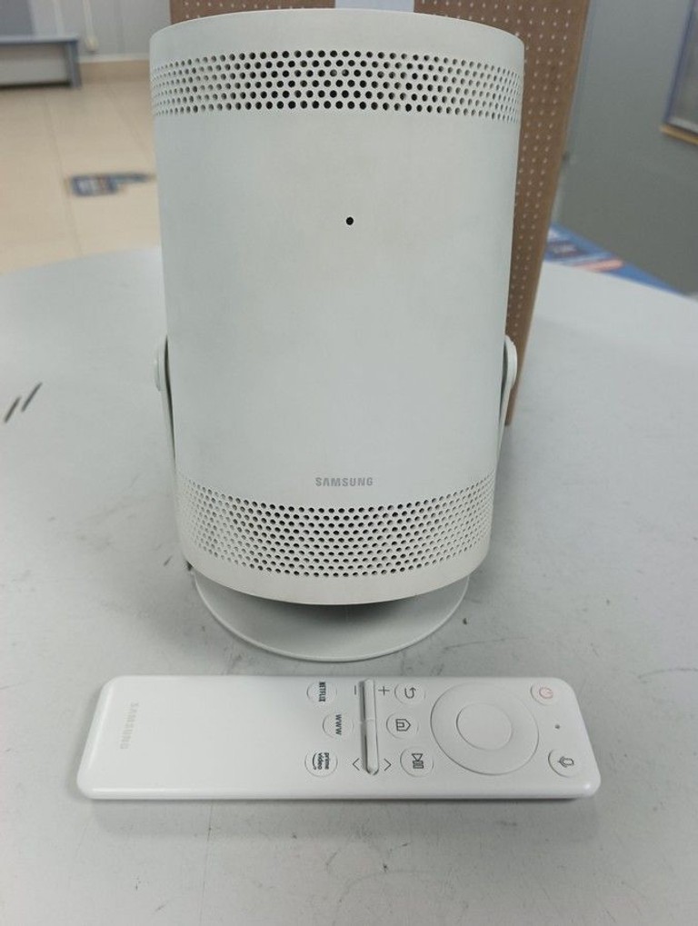Дешиво Samsung the freestyle с ломбарда