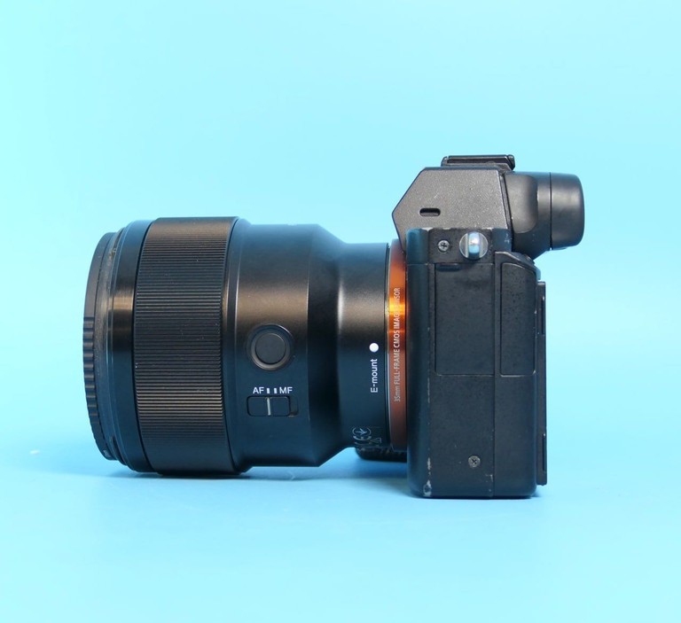 Sony A7 II (Alpha 7 II) + Sony FE 85mm F1.8 | Пробіг 11513 кадрів. Код:null. Изображение 11