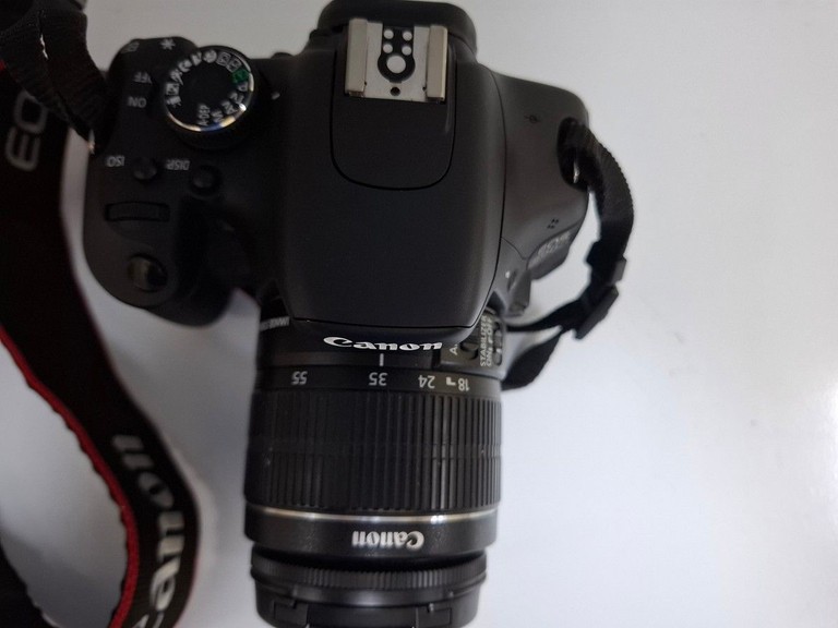 Дешево Canon eos 600d + ef-s 18-55mm 1:3.5-5.6 is ii з ломбарду